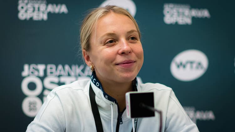 October 19, 2020, Ostrava, CZECH REPUBLIC: Anett Kontaveit of Estonia talks to the media at the 2020 J&T Banka Ostrava Open WTA, Tennis Damen Premier tennis tournament Ostrava CZECH REPUBLIC - ZUMAa181 20201019_zaa_a181_112 Copyright: xRobxPrangex