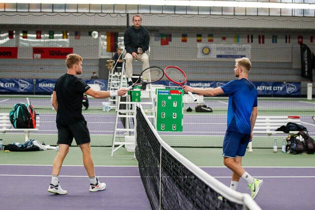 v.l., ZOPP, Jurgen (EST) Ranking: PRO 549 und, LANE, Lewie (GER) Ranking: ITF 2651 bei den FUTURE NORD - ITF World Tennis Tour - M25 am 19.10.2020 in Hamburg (Verbandshalle Hamburg), Deutschland