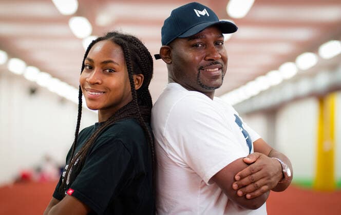 Bilder des Jahres 2020, Sport 10 Oktober Sport Themen der Woche KW43 Sport Bilder des Tages October 19, 2020, Ostrava, Czech Republic: Cori Gauff of the United States with father Corey during a video shoot at the 2020 J&T Banka Ostrava Open WTA, Tennis Damen Premier tennis tournament Ostrava Czech Republic - ZUMAa181 20201019_zaa_a181_083 Copyright: xRobxPrangex