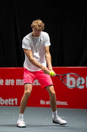Im Alexander ZVEREV (GER), Alexander ZVEREV (GER) exklusiv vor dem Doppel-Match, TENNIS, bett1HULKS Championship, 20.10.2020, GER, TENNIS, ATP, Tennis Herren TOUR, bett1HULKS Championship, Alexander ZVEREV (GER) exklusiv vor dem Doppel-Match, 20.10.2020 KOELN Copyright: xEibnerxPressefotox xBenjaminxSOELZERx EP_BSO