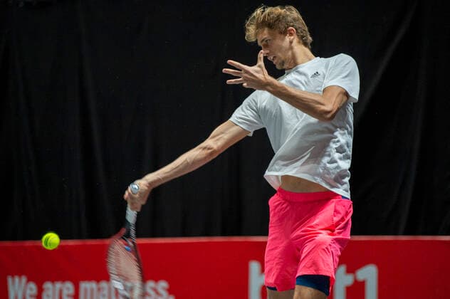Im Alexander ZVEREV (GER), Alexander ZVEREV (GER) exklusiv vor dem Doppel-Match, TENNIS, bett1HULKS Championship, 20.10.2020, GER, TENNIS, ATP, Tennis Herren TOUR, bett1HULKS Championship, Alexander ZVEREV (GER) exklusiv vor dem Doppel-Match, 20.10.2020 KOELN Copyright: xEibnerxPressefotox xBenjaminxSOELZERx EP_BSO