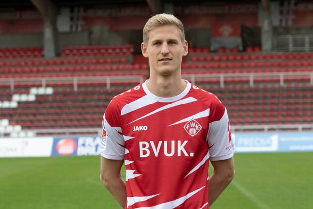 Niklas Hoffmann, FC Würzburger Kickers, 2. Bundesliga, Porträttermin 2020 2021, Copyright: FWK HMBxMedia xHeikoxBecker