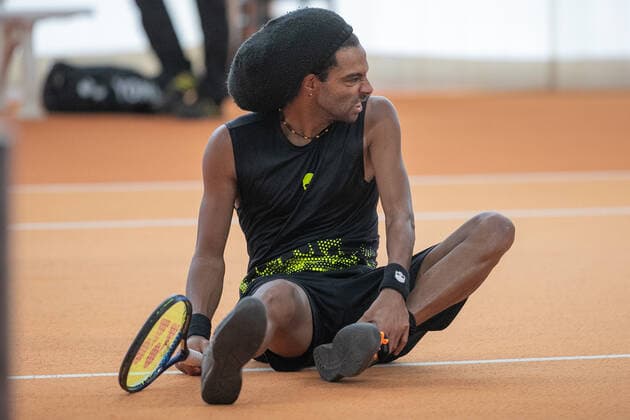 Dustin Brown stuerzt zu Boden, Sturz Tennis - Wolffkran Open - ATP, Tennis Herren Challenger - TC Ismaning - Ismaning - Bavaria - Germany - 21 October 2020. Â Copyright: xJuergenxHasenkopfx