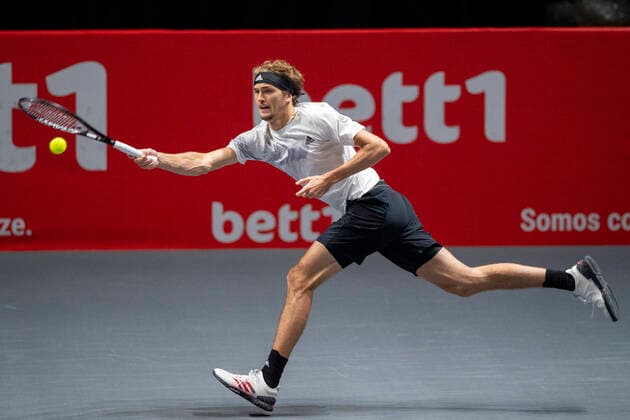 Im Alexander ZVEREV (GER) , Kevin KRAWIETZ (GER), Andreas MIES (GER) vs. Alexander ZVEREV (GER), Mischa ZVEREV (GER), TENNIS, bett1HULKS Championship, 22.10.2020, GER, TENNIS, ATP, Tennis Herren TOUR, bett1HULKS Championship, Kevin KRAWIETZ (GER), Andreas MIES (GER) vs. Alexander ZVEREV (GER), Mischa ZVEREV (GER), 22.10.2020 KOELN Copyright: xEibnerxPressefotox xBenjaminxSOELZERx EP_BSO