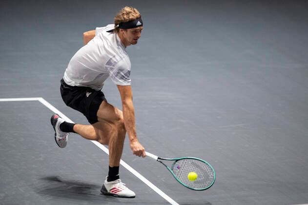 Im Alexander ZVEREV (GER) , Kevin KRAWIETZ (GER), Andreas MIES (GER) vs. Alexander ZVEREV (GER), Mischa ZVEREV (GER), TENNIS, bett1HULKS Championship, 22.10.2020, GER, TENNIS, ATP, Tennis Herren TOUR, bett1HULKS Championship, Kevin KRAWIETZ (GER), Andreas MIES (GER) vs. Alexander ZVEREV (GER), Mischa ZVEREV (GER), 22.10.2020 KOELN Copyright: xEibnerxPressefotox xBenjaminxSOELZERx EP_BSO