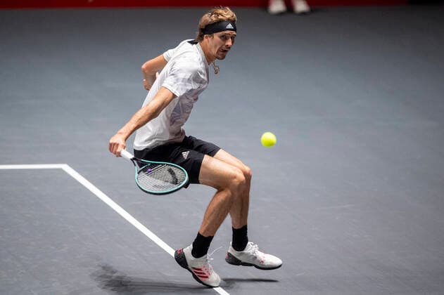 Im Alexander ZVEREV (GER) , Kevin KRAWIETZ (GER), Andreas MIES (GER) vs. Alexander ZVEREV (GER), Mischa ZVEREV (GER), TENNIS, bett1HULKS Championship, 22.10.2020, GER, TENNIS, ATP, Tennis Herren TOUR, bett1HULKS Championship, Kevin KRAWIETZ (GER), Andreas MIES (GER) vs. Alexander ZVEREV (GER), Mischa ZVEREV (GER), 22.10.2020 KOELN Copyright: xEibnerxPressefotox xBenjaminxSOELZERx EP_BSO