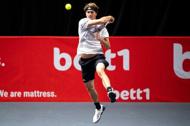 Im Alexander ZVEREV (GER) , Kevin KRAWIETZ (GER), Andreas MIES (GER) vs. Alexander ZVEREV (GER), Mischa ZVEREV (GER), TENNIS, bett1HULKS Championship, 22.10.2020, GER, TENNIS, ATP, Tennis Herren TOUR, bett1HULKS Championship, Kevin KRAWIETZ (GER), Andreas MIES (GER) vs. Alexander ZVEREV (GER), Mischa ZVEREV (GER), 22.10.2020 KOELN Copyright: xEibnerxPressefotox xBenjaminxSOELZERx EP_BSO