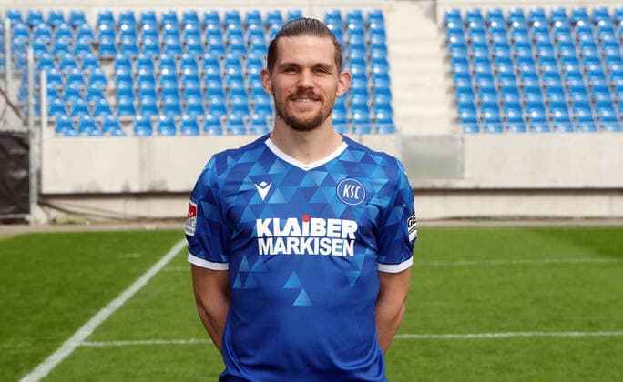 Karlsruher SC Portraittermin Saison 2020 2021 Sebastian Jung, Karlsruher SC, 2. Bundesliga, Porträttermin 2020 2021.