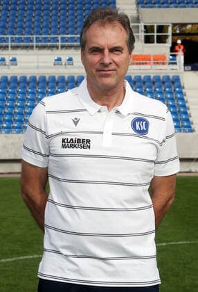 Karlsruher SC Portraittermin Saison 2020 2021 Dr. Markus Schweizer (Mannschaftsarzt), Karlsruher SC, 2. Bundesliga, Porträttermin 2020 2021.