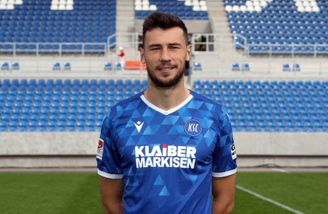 Karlsruher SC Portraittermin Saison 2020 2021 Lukas Fröde, Karlsruher SC, 2. Bundesliga, Porträttermin 2020 2021.