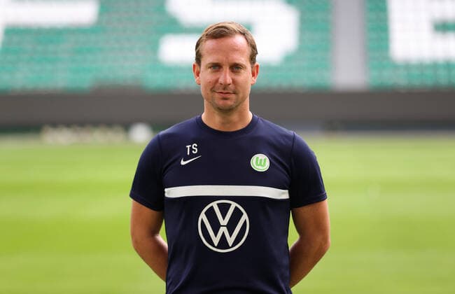 Co-Trainer Thomas Sageder; VfL Wolfsburg; 1.BL, Porträttermin 2020 2021, Wolfsburg