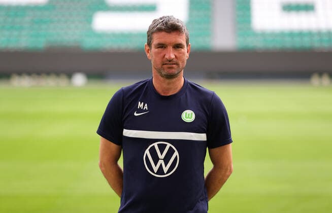 Assistenztrainer Michael Angerschmid; VfL Wolfsburg; 1.BL, Porträttermin 2020 2021, Wolfsburg