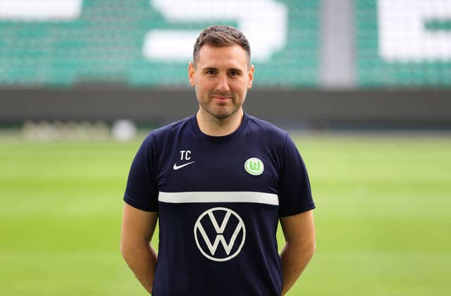 Videoanalyst Tim Cezanne; VfL Wolfsburg; 1.BL, Porträttermin 2020 2021, Wolfsburg