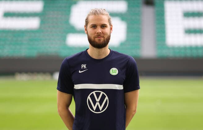 Physiotherapeut Patrick Kasprowski; VfL Wolfsburg; 1.BL, Porträttermin 2020 2021, Wolfsburg