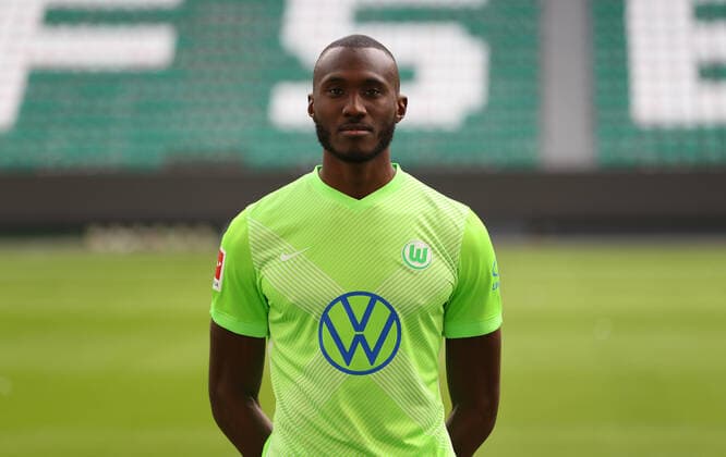 Josuha Guilavogui; VfL Wolfsburg; 1.BL, Porträttermin 2020 2021, Wolfsburg