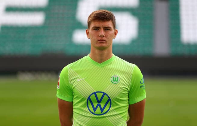 Bartosz Bialek; VfL Wolfsburg; 1.BL, Porträttermin 2020 2021, Wolfsburg