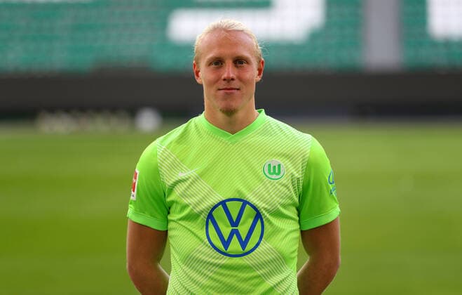 Xaver Schlager; VfL Wolfsburg; 1.BL, Porträttermin 2020 2021, Wolfsburg