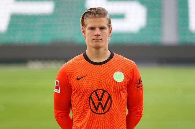 Torwart Lino Kasten; VfL Wolfsburg; 1.BL, Porträttermin 2020 2021, Wolfsburg