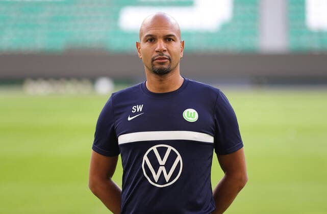 Physiotherapeut und Osteopath Sascha Weiß; VfL Wolfsburg; 1.BL, Porträttermin 2020 2021, Wolfsburg
