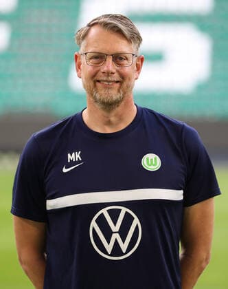 Masseur Manfred Kross; VfL Wolfsburg; 1.BL, Porträttermin 2020 2021, Wolfsburg