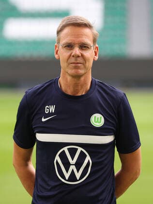 Mannschaftsarzt Dr. Gunter Wilhelm; VfL Wolfsburg; 1.BL, Porträttermin 2020 2021, Wolfsburg