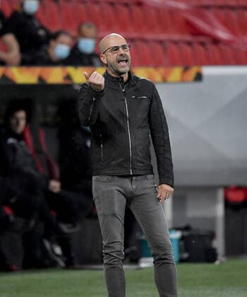 Trainer Peter Bosz (Bayer 04 Leverkusen) 22.10.2020, Fussball, UEFA Europa League, Saison 2020 2021, 1. Spieltag, Bayer 04 Leverkusen - OGC Nizza Foto: TEAM2sportphoto Leverkusen BayArena Nordrhein Westfalen Deutschland