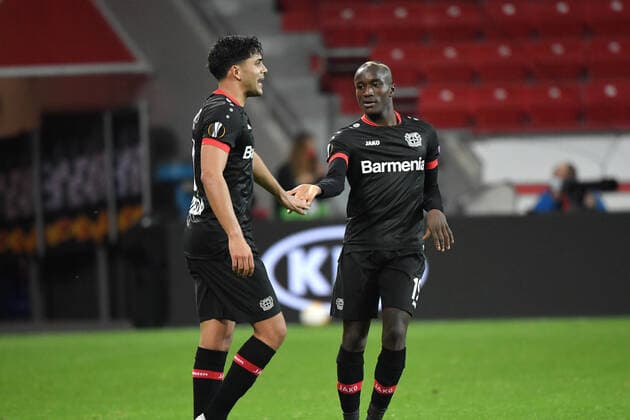 Jubel Nadiem Amiri (Bayer 04 Leverkusen), li., und Moussa Diaby (Bayer 04 Leverkusen) 22.10.2020, Fussball, UEFA Europa League, Saison 2020 2021, 1. Spieltag, Bayer 04 Leverkusen - OGC Nizza Foto: TEAM2sportphoto Leverkusen BayArena Nordrhein Westfalen Deutschland