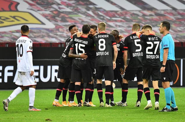 22.10.2020, xjhx, Fussball UEFA Europa League, Bayer 04 Leverkusen - OGC Nizza emspor, v.l. Karim Bellarabi (Bayer Leverkusen) celebrate the goal, Der Torjubel zum 4:1 (DFL DFB REGULATIONS PROHIBIT ANY USE OF PHOTOGRAPHS as IMAGE SEQUENCES and or QUASI-VIDEO) Leverkusen