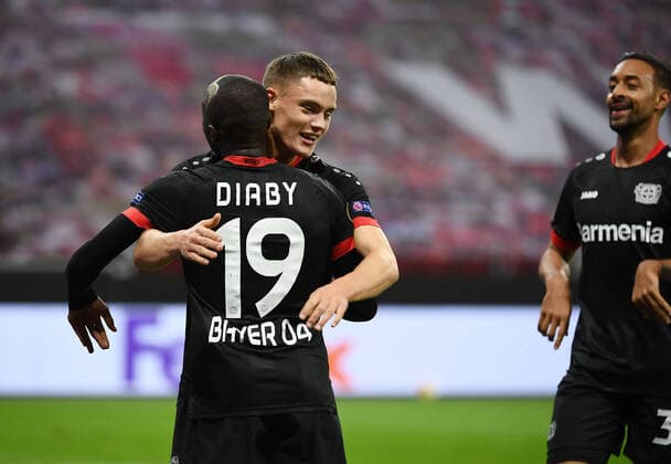 22.10.2020, xjhx, Fussball UEFA Europa League, Bayer 04 Leverkusen - OGC Nizza emspor, v.l. Moussa Diaby (Bayer Leverkusen), Florian Wirtz (Bayer Leverkusen), Karim Bellarabi (Bayer Leverkusen) celebrate the goal, Der Torjubel zum 6:1 (DFL DFB REGULATIONS PROHIBIT ANY USE OF PHOTOGRAPHS as IMAGE SEQUENCES and or QUASI-VIDEO) Leverkusen