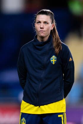 201022 Pauline Hammarlund of Sweden at lineup ahead of the UEFA Women s EURO Qualifier, EM, Europameisterschaft football match between Sweden and Latvia on October 22, 2020 in Gothenburg. Photo: Carl Sandin BILDBYRAN kod CS CS0070 fotboll football soccer fotball em-kval kval uefa women s euro qualifier qualifier qualifying round qualification sverige sweden lettland latvia dam bbeng Copyright: CARLxSANDIN BB201022CS101