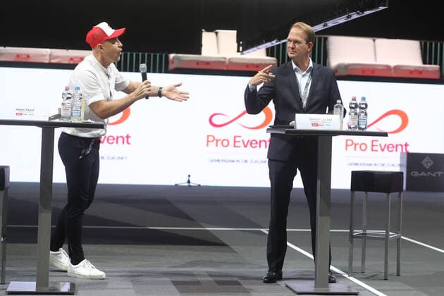 bett1HULKS Indoors, Tennis, LanxessArena Köln, PK Initiative Proevent, Taskforce, von links: Adam Szpyt, Stefan Löcher, 23.10.2020, Foto: