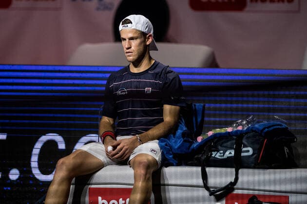 bett1HULKS Championship - ATP, Tennis Herren 250; Koeln, 23.10.2020 Diego SCHWARTZMAN (ARG) fokussiert bett1HULKS Championship - ATP 250 am 23.10.2020 in Koeln (LANXESSarena), Deutschland Copyright: xBEAUTIFULxSPORTS Wunderlx