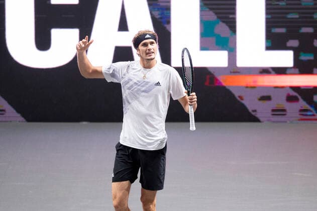 Im Alexander ZVEREV (GER) in Aufregung über die knappe Entscheidung des HawkEyes, Alexander ZVEREV (GER) vs. Adrian MANNARINO (FRA), TENNIS, bett1HULKS Championship, 23.10.2020, GER, TENNIS, ATP, Tennis Herren TOUR, bett1HULKS Championship, Alexander ZVEREV (GER) vs. Adrian MANNARINO (FRA), 23.10.2020 KOELN Copyright: xEibnerxPressefotox xBenjaminxSOELZERx EP_BSO