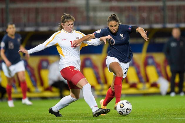 Delphine Cascarino (Fra) vs Hristina Joshevska (Mcd N) FOOTBALL : France vs Macedoine du Nord - Qualification Euro 2022 - Orleans - 23 10 2020 JBAutissier Panoramic 