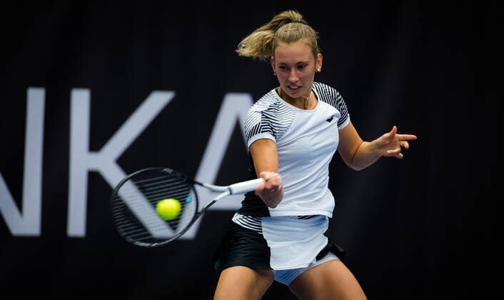 October 23, 2020, Ostrava, Czech Republic: Elise Mertens of Belgium in action during the quarter-final at the 2020 J&T Banka Ostrava Open WTA, Tennis Damen Premier tennis tournament against Victoria Azarenka of Belarus Ostrava CZECH REPUBLIC - ZUMAa181 20201023_zaa_a181_047 Copyright: xRobxPrangex