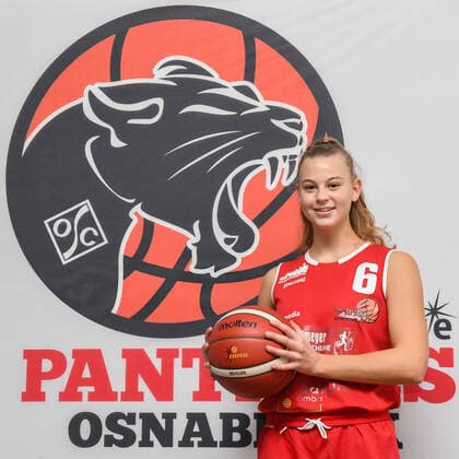 Basketball - Mannschaftsshooting Panthers Academy Osnabrück am 23.10.2020 in der OSC-Halle in Osnabrück (Niedersachsen Deutschland). Marie Dreyer; Panthers Academy Osnabrück, 2. DBBL Nord, Portraittermin 2020 2021