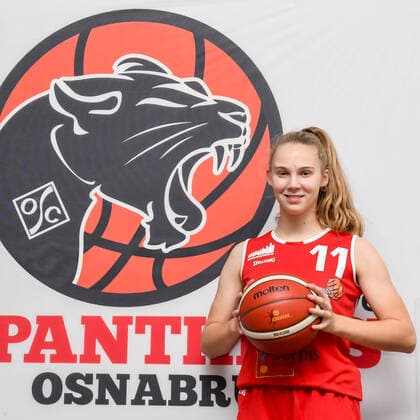 Basketball - Mannschaftsshooting Panthers Academy Osnabrück am 23.10.2020 in der OSC-Halle in Osnabrück (Niedersachsen Deutschland). Maira Banko; Panthers Academy Osnabrück, 2. DBBL Nord, Portraittermin 2020 2021