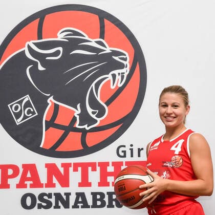 Basketball - Mannschaftsshooting Panthers Academy Osnabrück am 23.10.2020 in der OSC-Halle in Osnabrück (Niedersachsen Deutschland). Annemarie Potratz; Panthers Academy Osnabrück, 2. DBBL Nord, Portraittermin 2020 2021