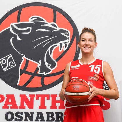 Basketball - Mannschaftsshooting Panthers Academy Osnabrück am 23.10.2020 in der OSC-Halle in Osnabrück (Niedersachsen Deutschland). Michelle Müller; Panthers Academy Osnabrück, 2. DBBL Nord, Portraittermin 2020 2021