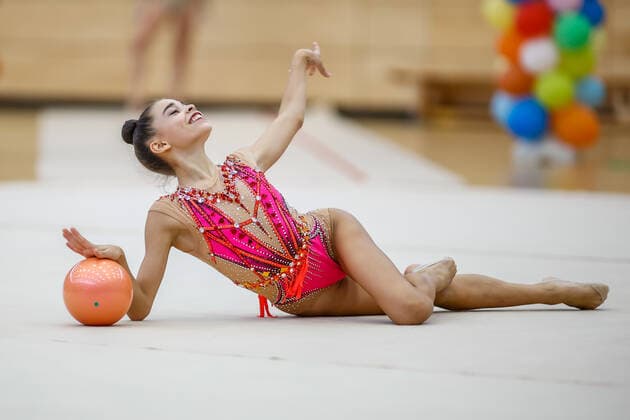 1. Vorrunde der Bundesliga 1+2 in der Rhythmischen Sportgymnastik; 24.10.2020 Hannah Vester (Team Hessen); 1. Vorrunde der Bundesliga 1+2 in der Rhythmischen Sportgymnastik am 24.10.2020 in der Multifunktionshalle der Hermann-Neuberger-Sportschule in Saarbruecken Saarland.