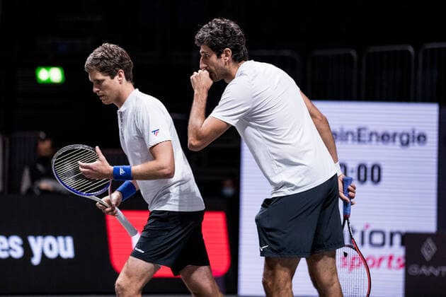 bett1HULKS Championship - ATP, Tennis Herren 250; Koeln, 24.10.2020 Besprechung DANIELL und OSWALD Halbfinale Doppel: Marcus DANIELL (NZL) und Philipp OSWALD (AUT) vs Kevin KRAWIETZ (GER) und Andreas MIES (GER) 3 bett1HULKS Championship - ATP 250 am 24.10.2020 in Koeln (LANXESSarena), Deutschland Copyright: xBEAUTIFULxSPORTS Wunderlx