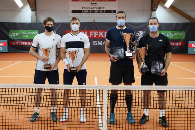 Sieger Andre Begemann, David Pel und Finalisten Lloyd Glaspool, Alex Lawson, Herren Doppel, Siegerehrung, Praesentation Tennis - Wolffkran Open - ATP, Tennis Herren Challenger - TC Ismaning - Ismaning - Bavaria - Germany - 24 October 2020. Â Copyright: xJuergenxHasenkopfx