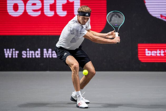 Im Alexander ZVEREV (GER), Alexander ZVEREV (GER) vs. Jannik SINNER (ITA), TENNIS, bett1hulks Indoor, 24.10.2020, GER, TENNIS, ATP, Tennis Herren TOUR, bett1hulks Championship, Alexander ZVEREV (GER) vs. Jannik SINNER (ITA), 24.10.2020 KOELN Copyright: xEibnerxPressefotox xBenjaminxSOELZERx EP_BSO