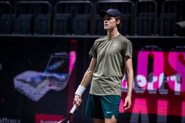 bett1HULKS Championship - ATP, Tennis Herren 250; Koeln, 24.10.2020 Jannik SINNER (ITA) Halbfinale Alexander ZVEREV (GER) 1 vs WC Jannik SINNER (ITA) bett1HULKS Championship - ATP 250 am 24.10.2020 in Koeln (LANXESSarena), Deutschland Copyright: xBEAUTIFULxSPORTS Wunderlx