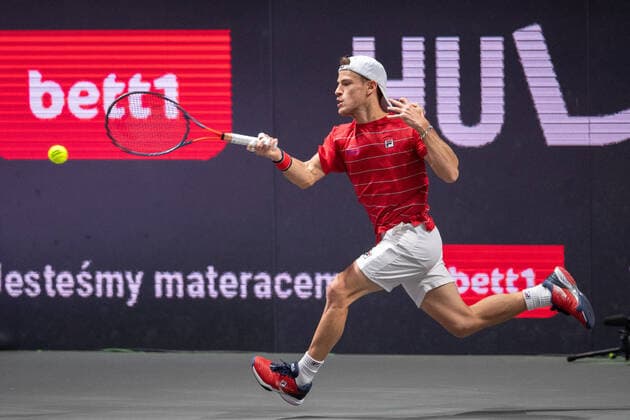 Im Diego SCHWARTZMAN (ARG), Felix AUGER-ALIASSIME (CAN) vs. Diego SCHWARTZMAN (ARG), TENNIS, bett1hulks Indoor, 24.10.2020, Halbfinale GER, TENNIS, ATP, Tennis Herren TOUR, bett1hulks Championship, Felix AUGER-ALIASSIME (CAN) vs. Diego SCHWARTZMAN (ARG), Halbfinale, 24.10.2020 KOELN Copyright: xEibnerxPressefotox xBenjaminxSOELZERx EP_BSO
