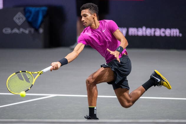 Im Felix AUGER-ALIASSIME (CAN), Felix AUGER-ALIASSIME (CAN) vs. Diego SCHWARTZMAN (ARG), TENNIS, bett1hulks Indoor, 24.10.2020, Halbfinale GER, TENNIS, ATP, Tennis Herren TOUR, bett1hulks Championship, Felix AUGER-ALIASSIME (CAN) vs. Diego SCHWARTZMAN (ARG), Halbfinale, 24.10.2020 KOELN Copyright: xEibnerxPressefotox xBenjaminxSOELZERx EP_BSO