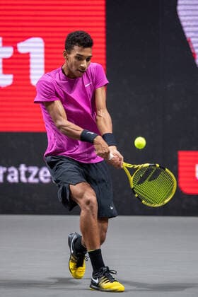 Im Felix AUGER-ALIASSIME (CAN), Felix AUGER-ALIASSIME (CAN) vs. Diego SCHWARTZMAN (ARG), TENNIS, bett1hulks Indoor, 24.10.2020, Halbfinale GER, TENNIS, ATP, Tennis Herren TOUR, bett1hulks Championship, Felix AUGER-ALIASSIME (CAN) vs. Diego SCHWARTZMAN (ARG), Halbfinale, 24.10.2020 KOELN Copyright: xEibnerxPressefotox xBenjaminxSOELZERx EP_BSO