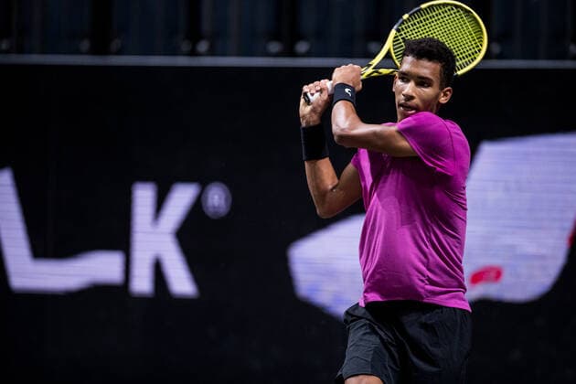 bett1HULKS Championship - ATP, Tennis Herren 250; Koeln, 24.10.2020 Felix AUGER-ALIASSIME (CAN) Halbfinale Felix AUGER-ALIASSIME (CAN) 5 vs Diego SCHWARTZMAN (ARG) 2 bett1HULKS Championship - ATP 250 am 24.10.2020 in Koeln (LANXESSarena), Deutschland Copyright: xBEAUTIFULxSPORTS Wunderlx