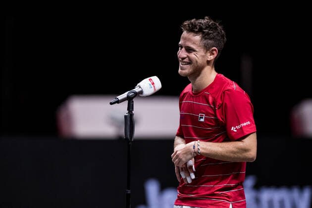 bett1HULKS Championship - ATP, Tennis Herren 250; Koeln, 24.10.2020 Diego SCHWARTZMAN (ARG) lacht im Siegerinterview Halbfinale Felix AUGER-ALIASSIME (CAN) 5 vs Diego SCHWARTZMAN (ARG) 2 bett1HULKS Championship - ATP 250 am 24.10.2020 in Koeln (LANXESSarena), Deutschland Copyright: xBEAUTIFULxSPORTS Wunderlx