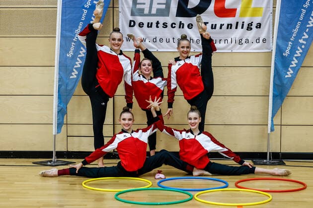 1. Vorrunde der Bundesliga 1+2 in der Rhythmischen Sportgymnastik; 24.10.2020 Berliner TSC (Nele Arndt, Anja Kosan, Helena Ripken, Margarita Kolosov, Darja Varfolomeev); 1. Vorrunde der Bundesliga 1+2 in der Rhythmischen Sportgymnastik am 24.10.2020 in der Multifunktionshalle der Hermann-Neuberger-Sportschule in Saarbruecken Saarland.